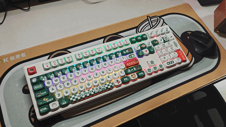 格之格GK108无线机械键盘:办公桌上的“麻将搭子”