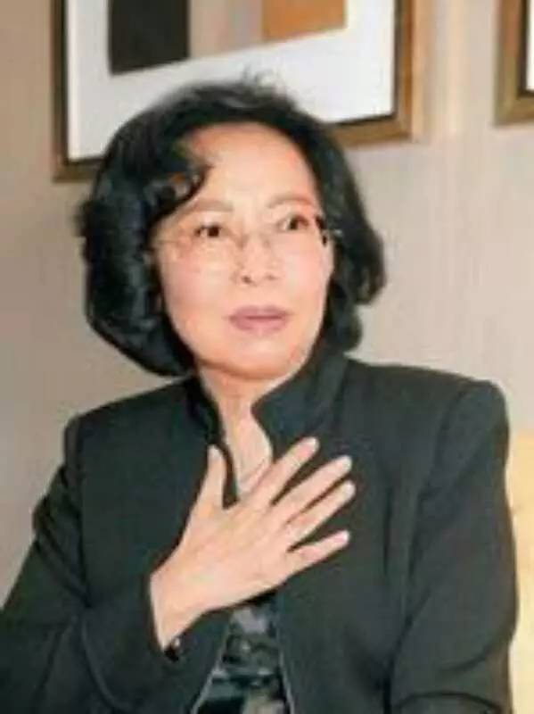 "奇女子"狄娜演绎的一生,堪称传奇