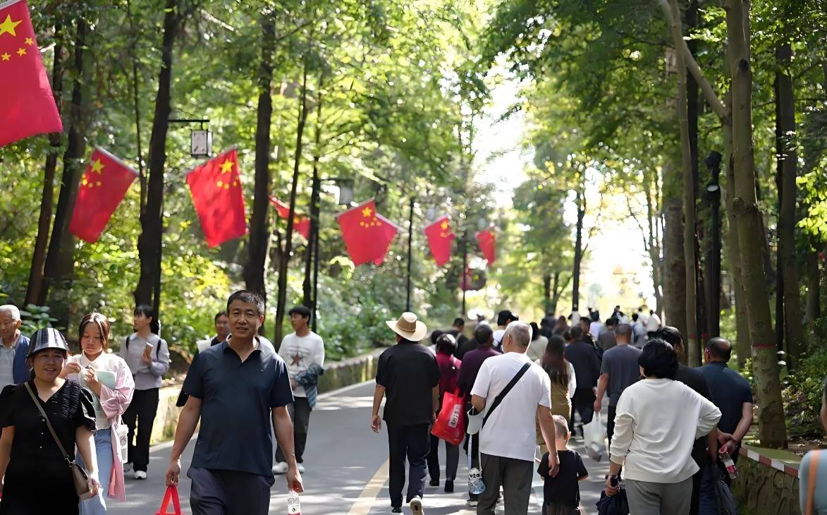 国庆出游趣事记-华闻时空