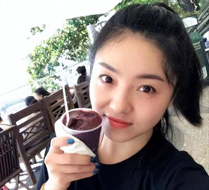 王宇轩"非诚勿扰"站五年,爆灯无数却不牵手,结果被孟非赶下台