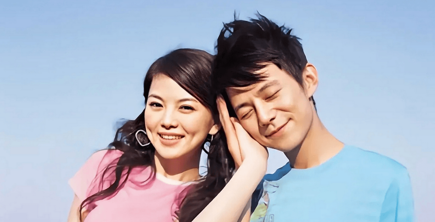 何炅突然分享与李湘的关系,引全网热议,25年了,友谊如老酒醇厚
