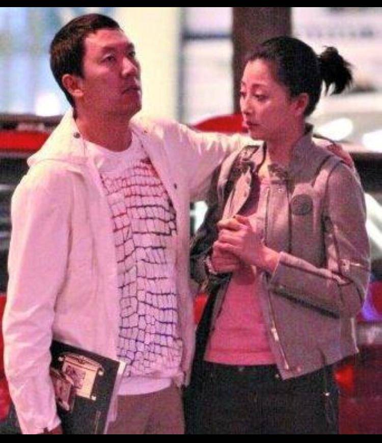 李小冉与梅婷,殷桃的"恩怨矛盾":两个男人,彻底搅乱三池春水