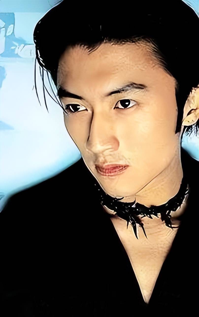 谢霆锋看似放荡不羁,但实则沉着稳重,这次的他惊艳整个影视圈!