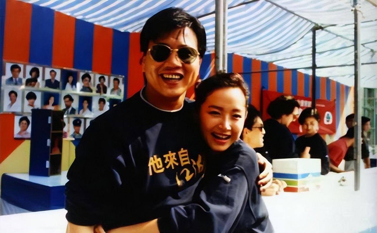 悲惨的万梓良:被父母送人,替前妻养孩,现在重病缠身苍老难辨