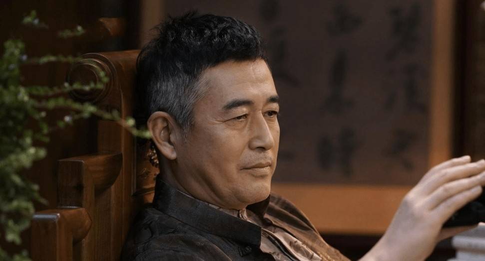 王志飞:从演艺巅峰到真爱归宿,风雨人生铸就幸福传奇