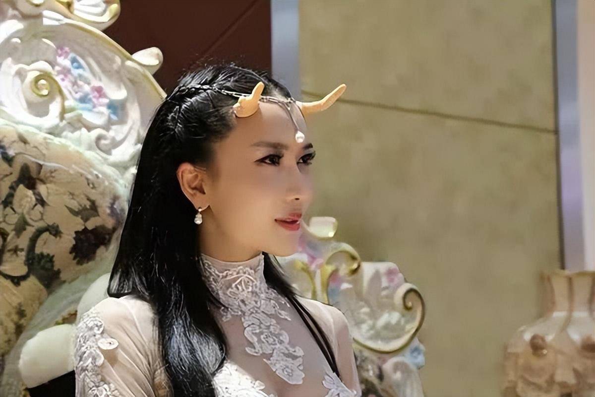 金瓶梅"龚玥菲":身材堪称精品,凹凸有致,火辣爆棚!