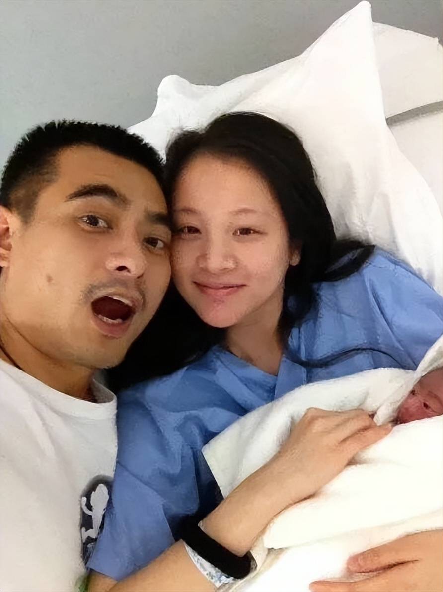 但是转念一想像陈龙和章龄之这样的爱情,可遇不可求啊!他们用实际