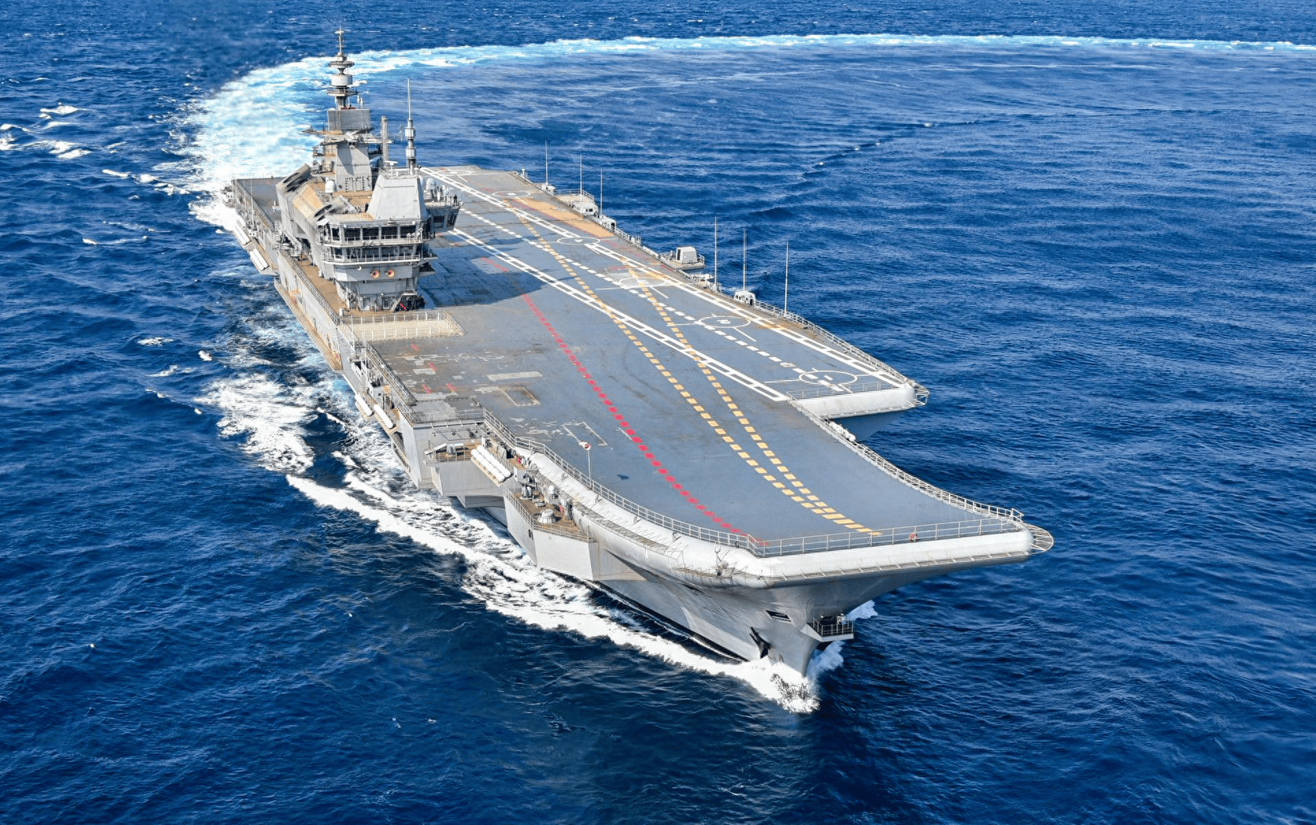 印度第一艘航母含金量有高?莫迪自吹是印度国产,到底是不是真?