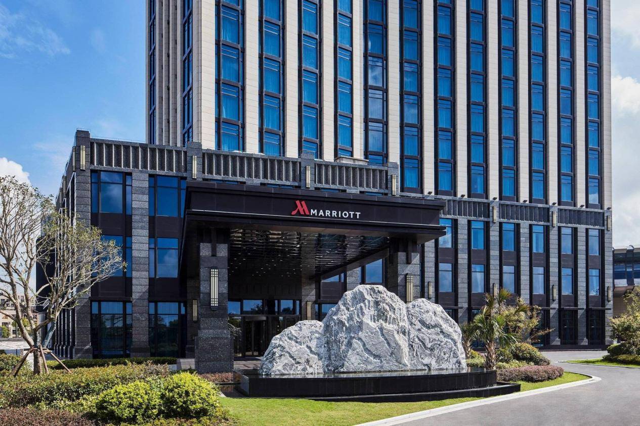 万豪酒店再陷风波：8888元婚宴被指是预制菜