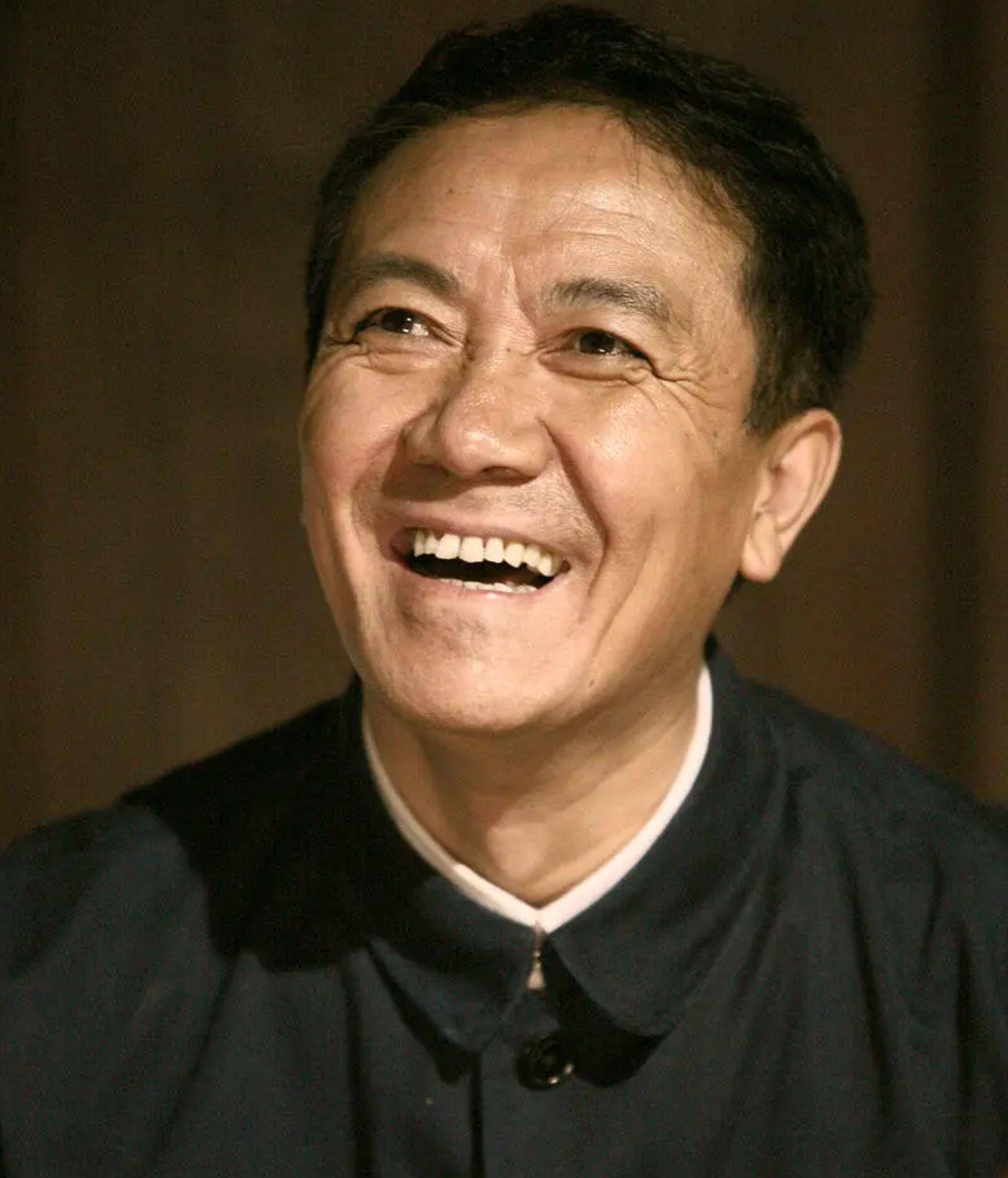 模范父亲李幼斌:离婚不忘亲生儿子,对继子无微不至也用心