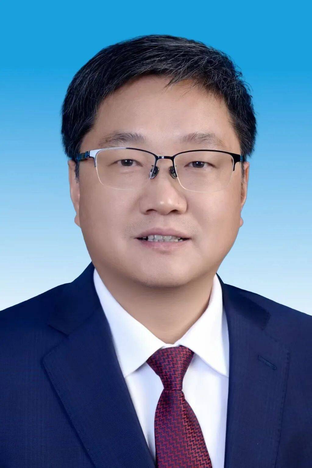 曾任山西省芮城县委副书记,县长,2021年任芮城县委书记.至此番履新