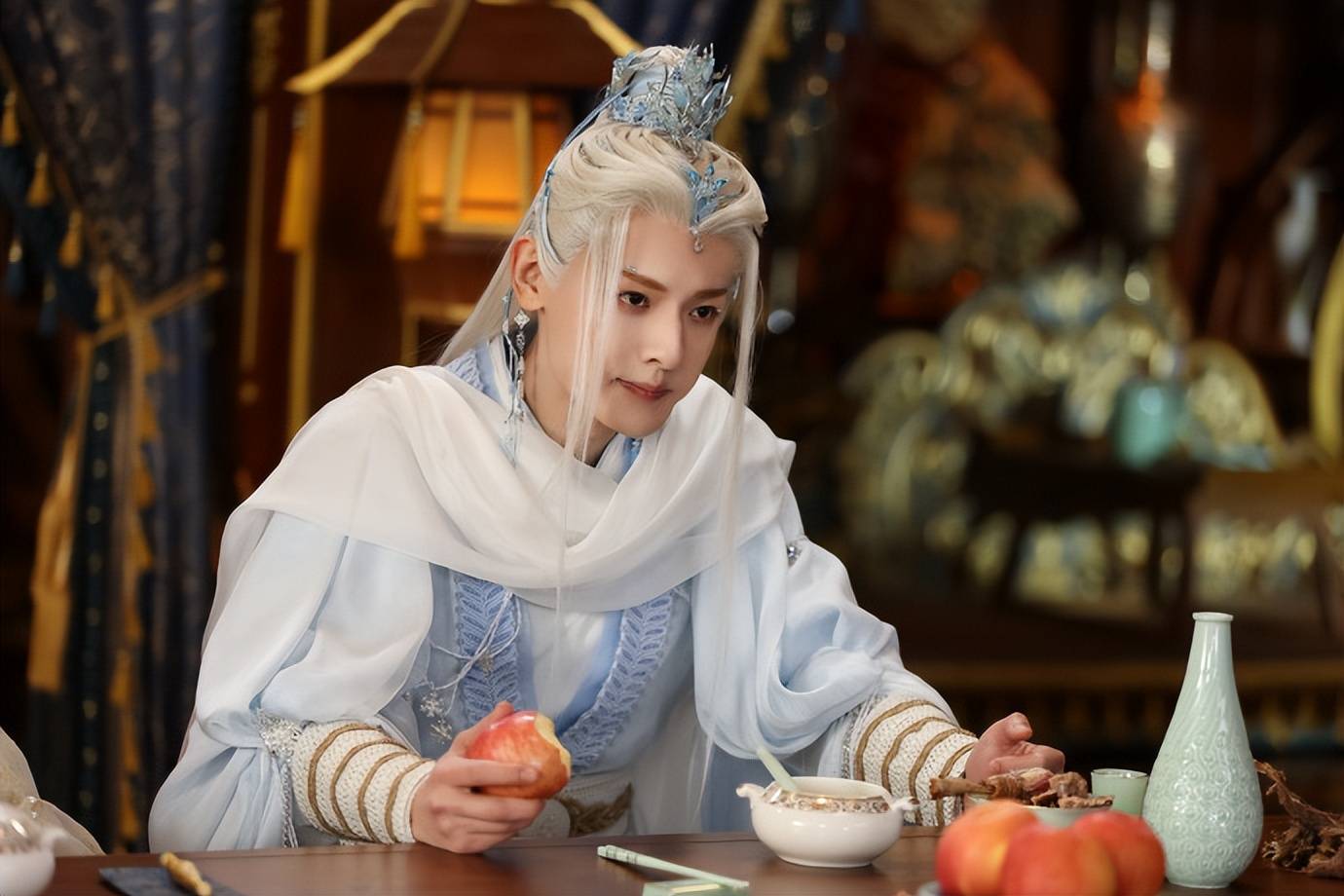 演完《暗河传》演《水龙吟》,他娃娃脸少年感十足,已成黄金配角