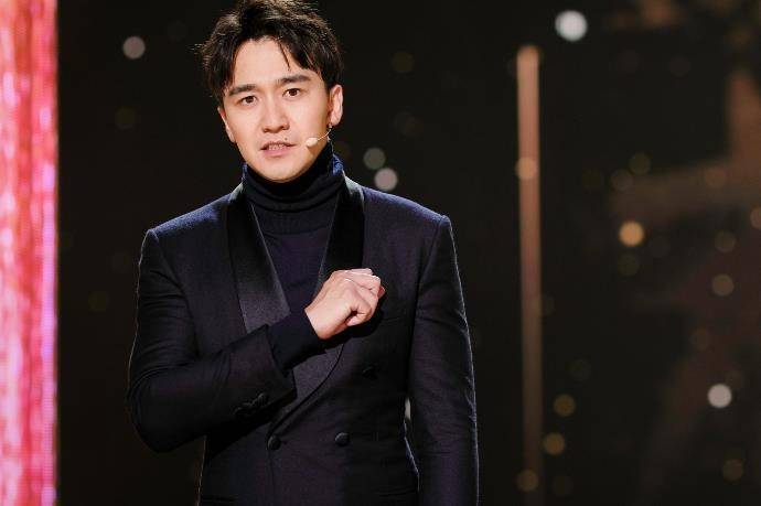 翟天临:被曝学术造假后,名声事业毁于一旦,明星女友却不离不弃