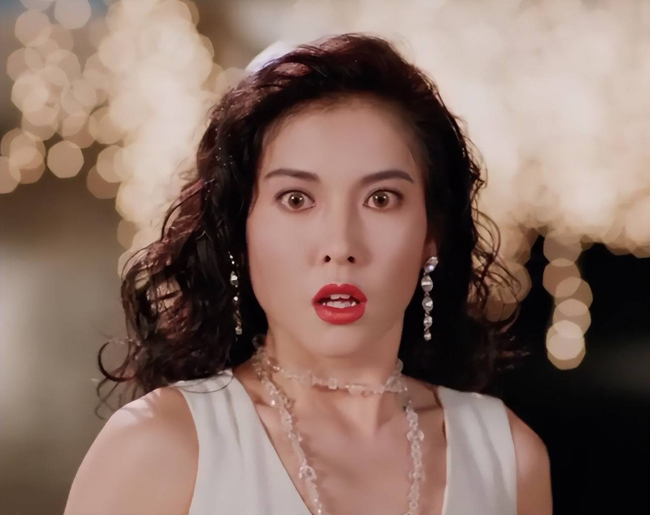 而香港已故著名女星李婉华就是其中的一个典型