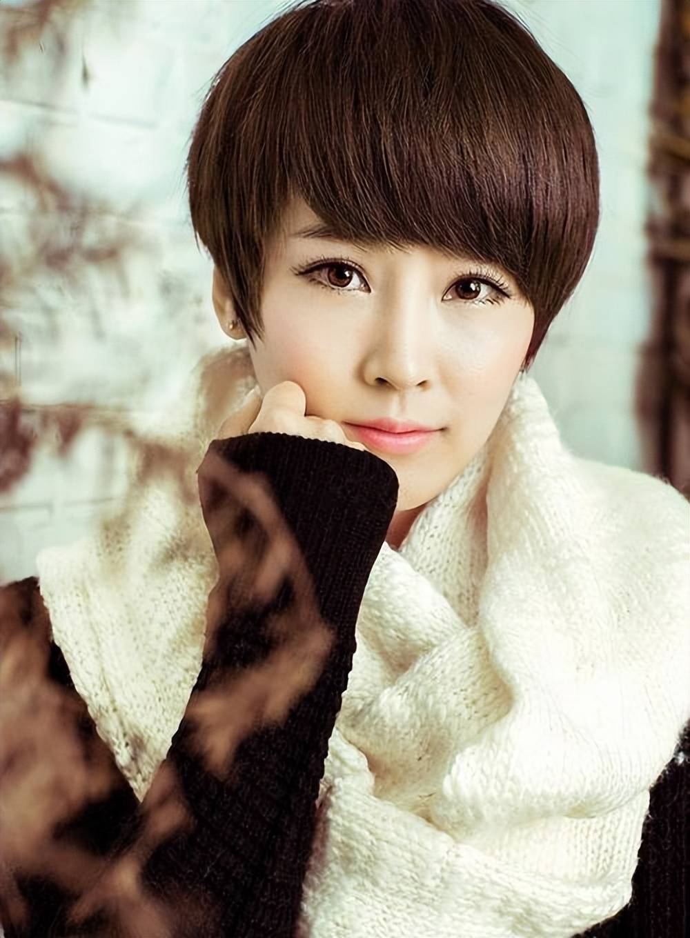 吴京坎坷情史,因穷曾被两位美人嫌弃,邂逅谢楠后收获完美爱情