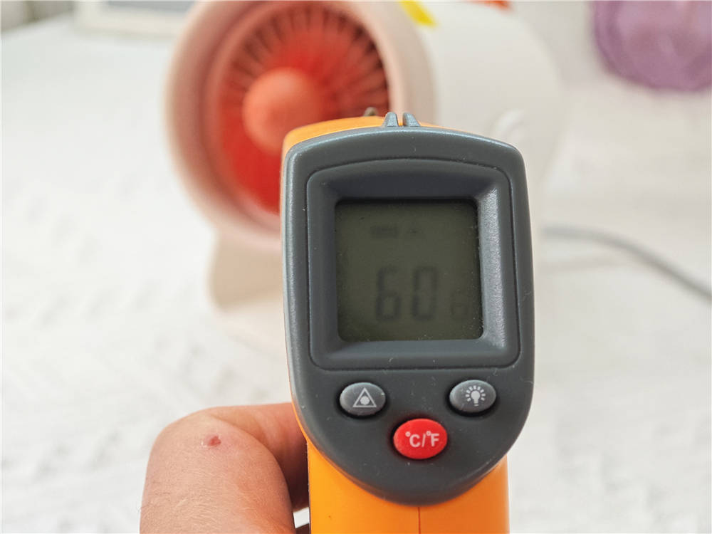 西圣桌面暖风机mini开箱体验：小巧、速热，温暖你的每个角落