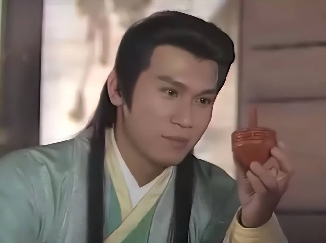 "最帅展昭"甄志强58岁离世,恋大23岁富婆遭网暴!