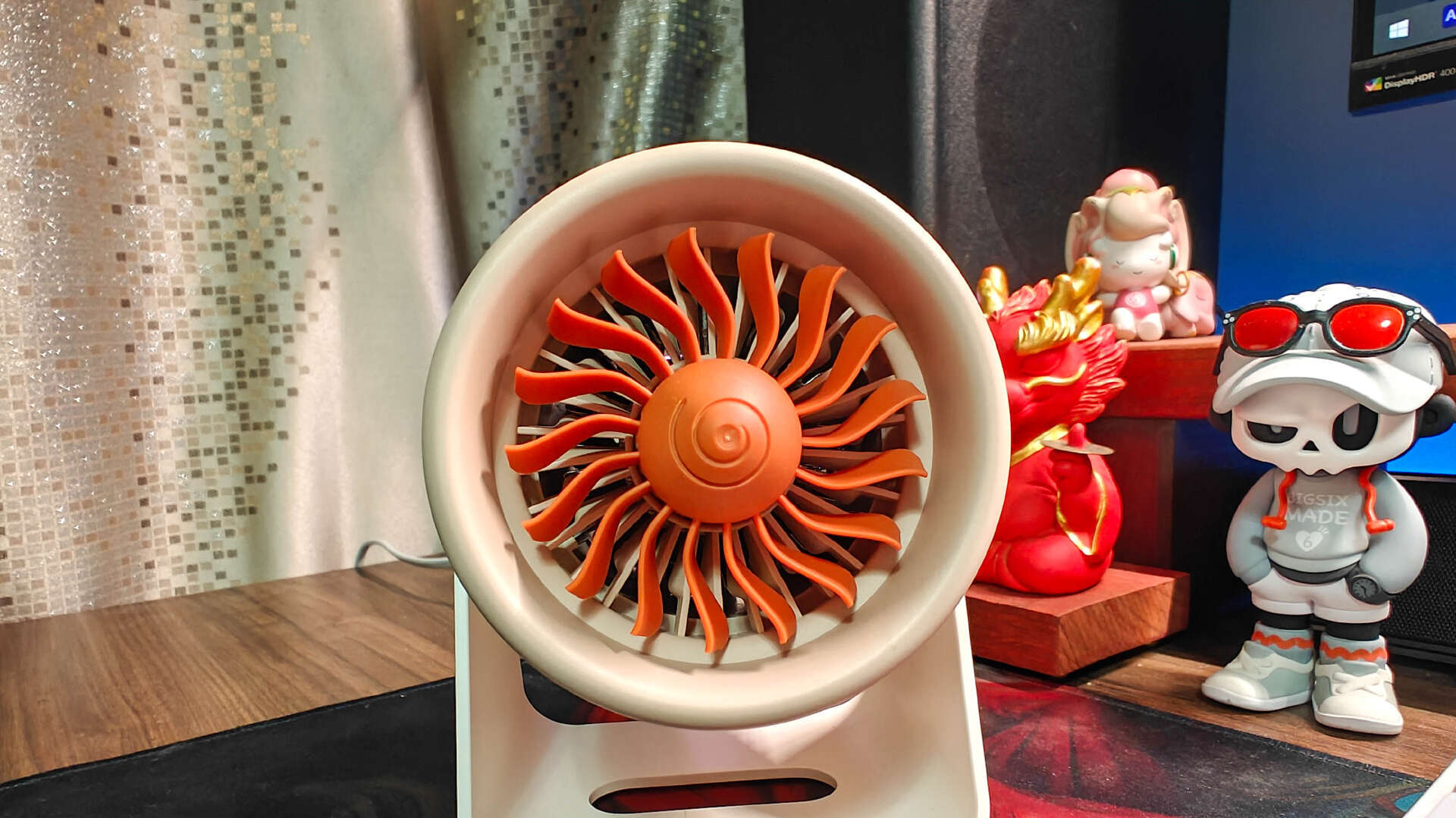 不是每个地方都供暖，西圣Warm mini桌面暖风机可保桌面暖融融