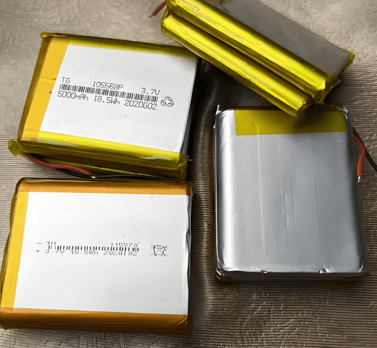 哪个牌子充电宝质量比较好?最好的充电宝10大排行榜品牌,2025年总结10款最值得入手充电宝品牌,超全充电宝选购攻略别错过!