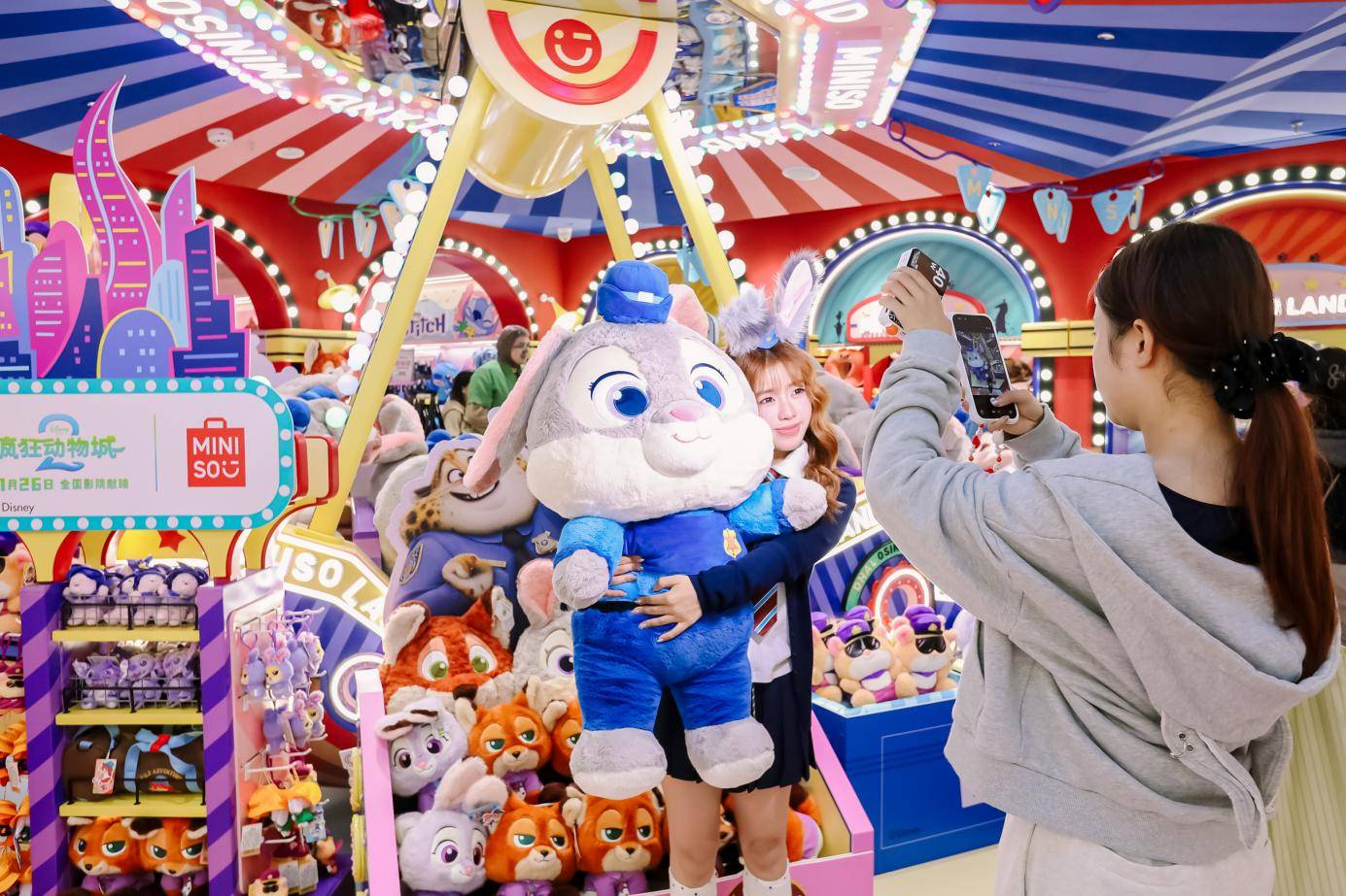 MINISO LAND杭州壹号店西湖畔启幕,首发经济激活杭州消费新热潮-锋巢网