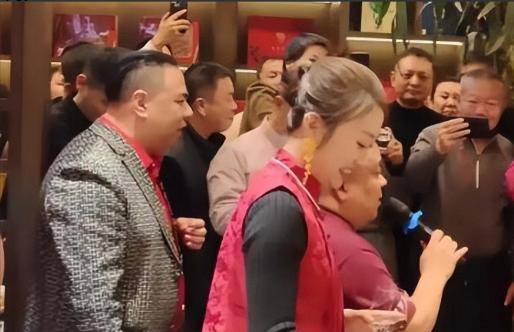 天津相声演员虎豹兄弟吴迪病逝!上个月刚脱离师门,结婚才半年