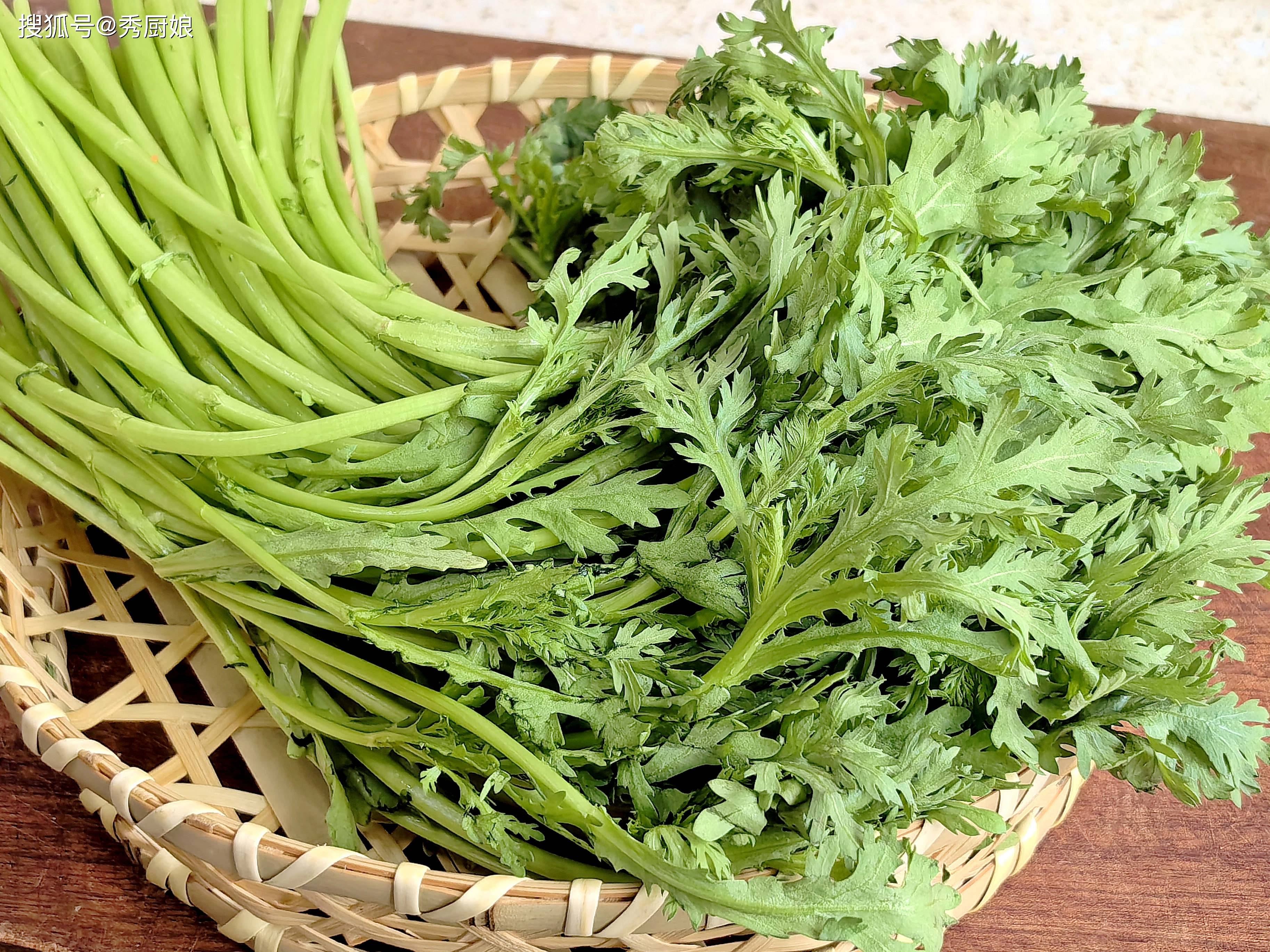 原创            茼蒿不能随便吃？提醒：这3种人尽量少吃，很多人不知道，了解下