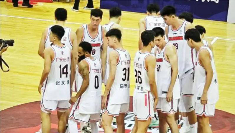 CCTV5直播：广东男篮将迎战天津男篮，徐杰将PK李荣培