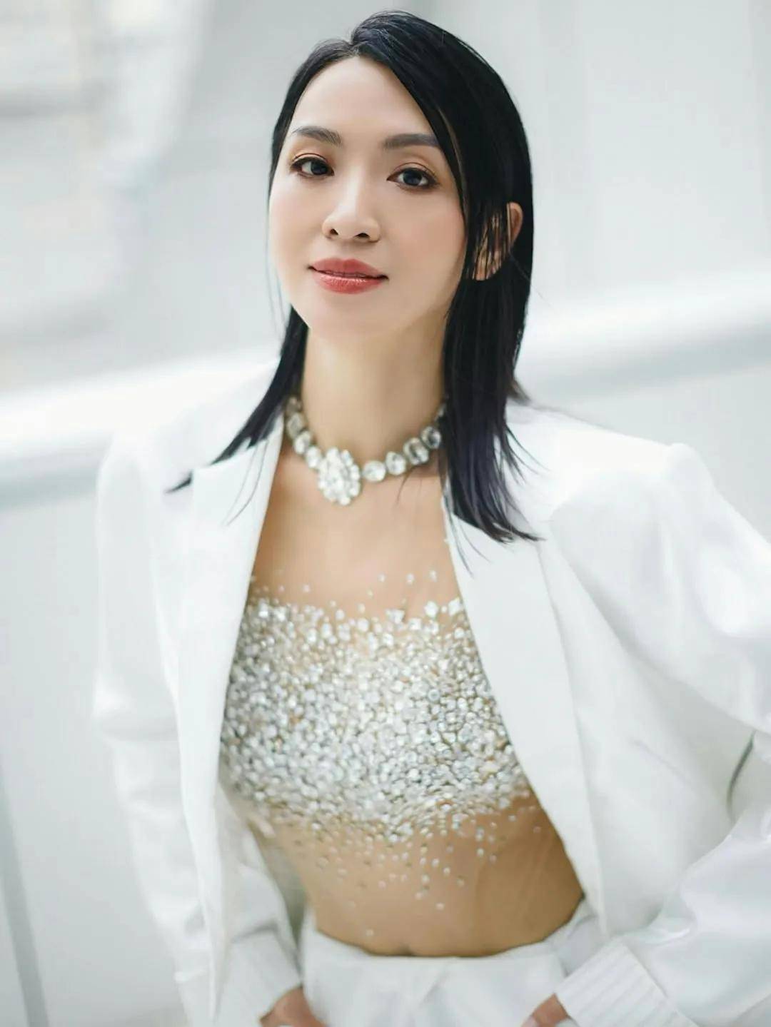 tvb花旦离婚后曾担心没人要47岁遇到真爱两人不考虑生孩子