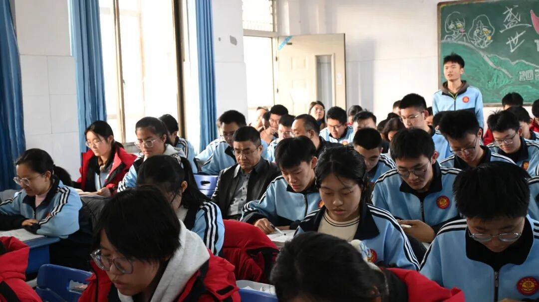 市教科院到菏泽二中进行教学视导