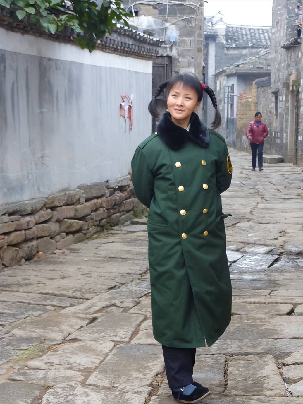 演员谢兰:和丈夫坚持丁克12年愁坏婆婆,39岁意外生子全家乐开怀