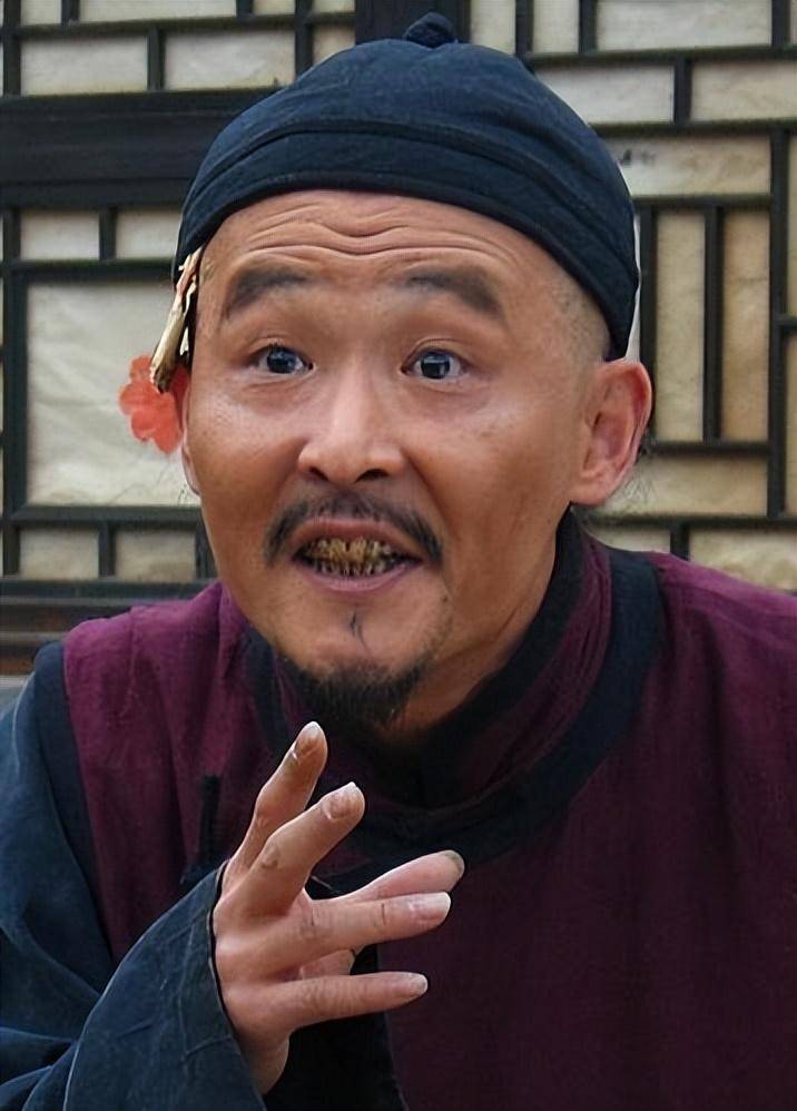 他把唐铁嘴这个角色演绎得活灵活现,简直就是从老舍先生笔下走出来的!