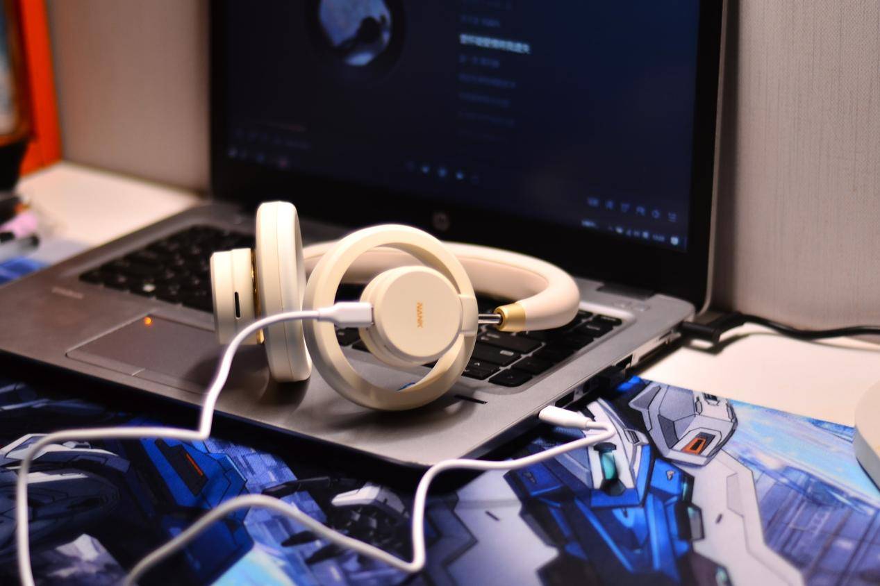 开放式头戴耳机，全天佩戴不闷耳，南卡Bolt发烧音质不伤耳