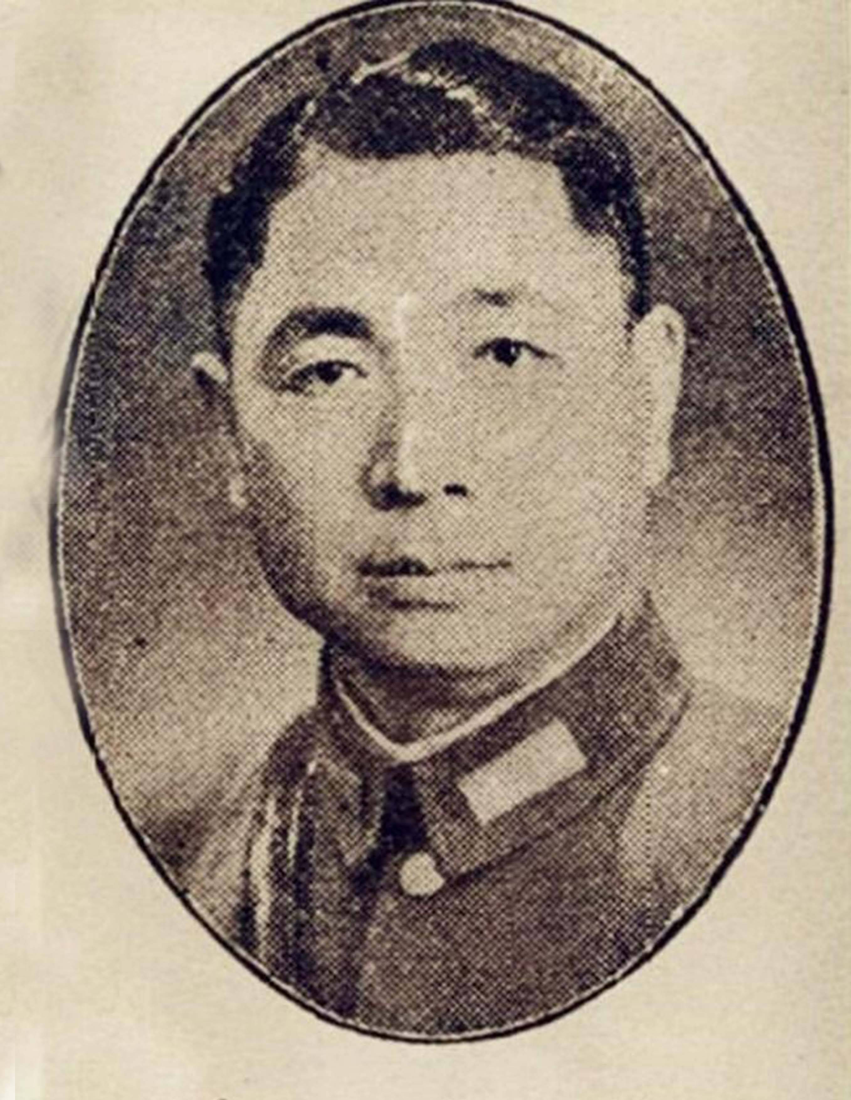 全新原创：腿部受伤仍坚持督战！师长亲赴前线擒获日军，亲自督战