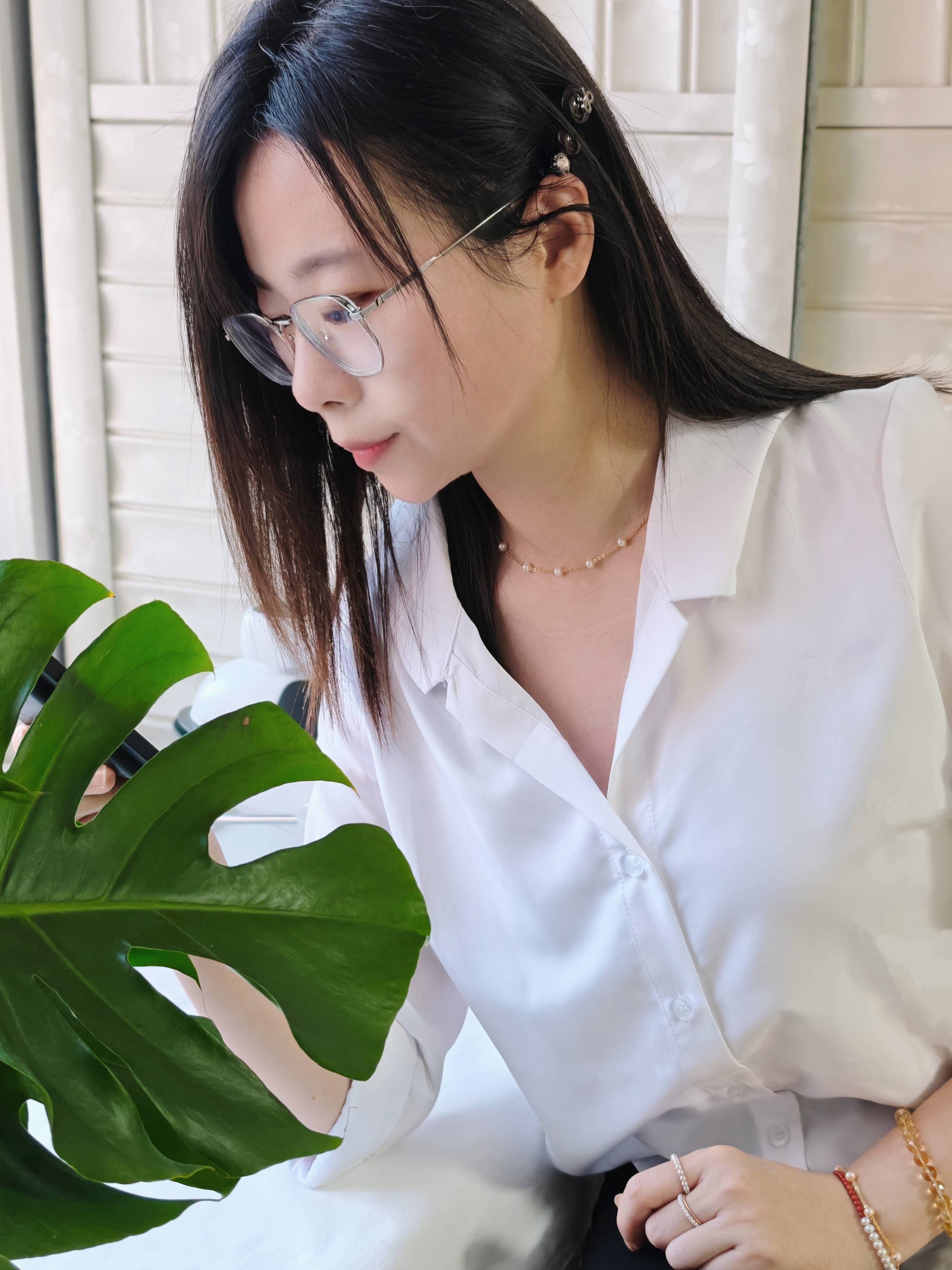 专业级奢护熨衣体验!舒乐氏Lina挂烫机，让每日精致成为轻松习惯!