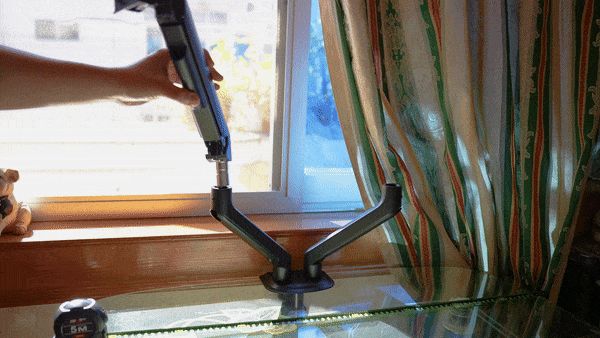 显示器标配底座太矮又太占桌面空间？北弧显示器支架了解一下