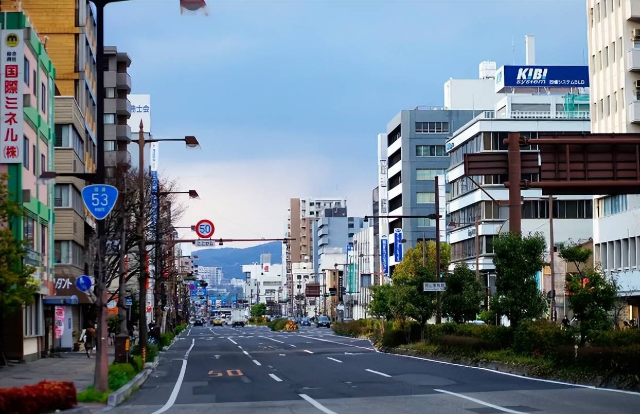 图片[28]-日本网友晒京都空荡荡车厢，称中国游客少了真舒服，引千万人热议 -华闻时空