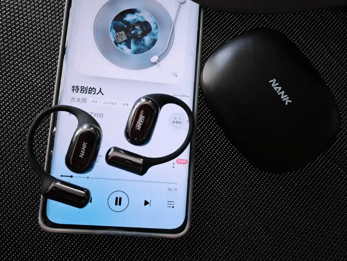 挂耳式耳机怎么选?2025十大高性价比挂耳式耳机推荐