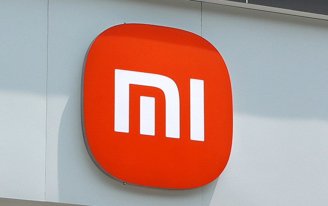 倍思充电宝和小米充电宝哪个好?测评对比充电宝最建议买三个牌子