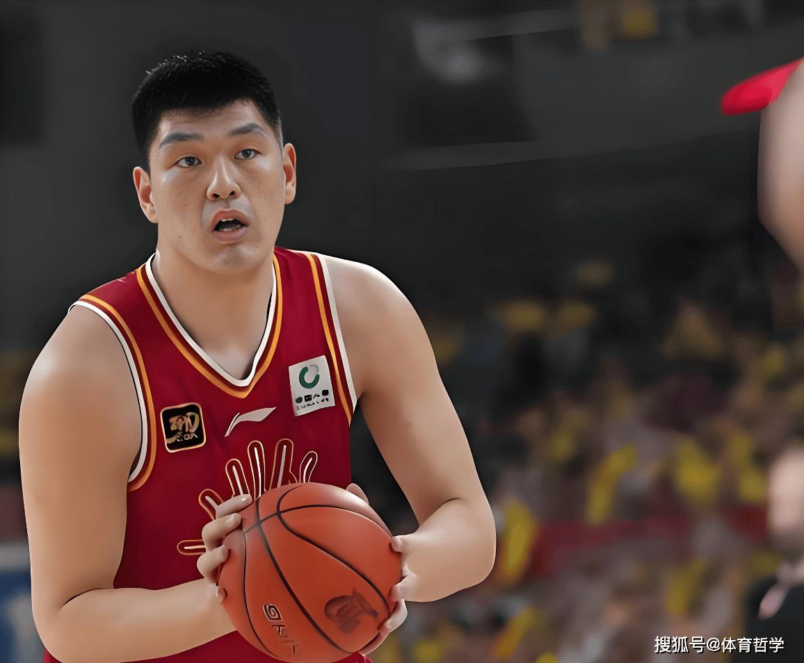 16分13板！2米25中锋让杜锋无可奈何，球迷：朱芳雨送走了宝贝