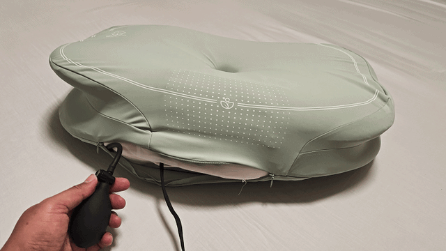 从「僵硬」中开机，添眠荷叶护颈枕，热敷又牵引，躺下就回血！