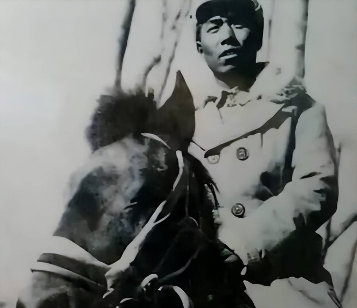 牺牲时,职务仅次于八路军参谋长左权;分区司令兼旅长范子侠传奇