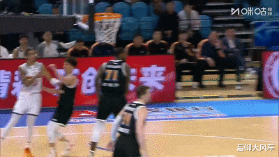 徐杰导演无解三分雨！大胜合肥33分，杀进8强广东还收获2个好消息