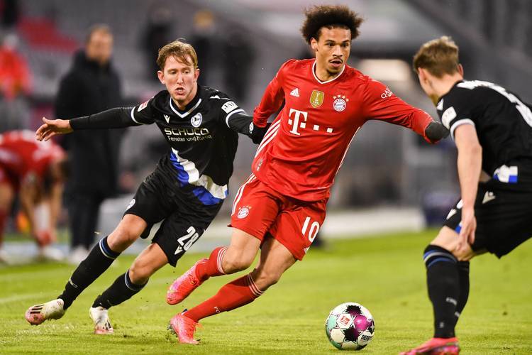 本菲卡主场死磕那不勒斯,穆氏防守能否终结意甲豪门?