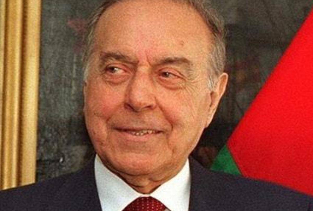 安德罗波夫临终前,并未选择戈尔巴乔夫,为何戈尔巴乔夫胜出?