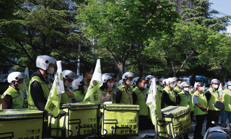 裹小递配送:扎根社区,让一刻钟便民生活圈更有温度(图2) 裹小递配送:扎根社区,让一刻钟便民生活圈更有温度(图2)