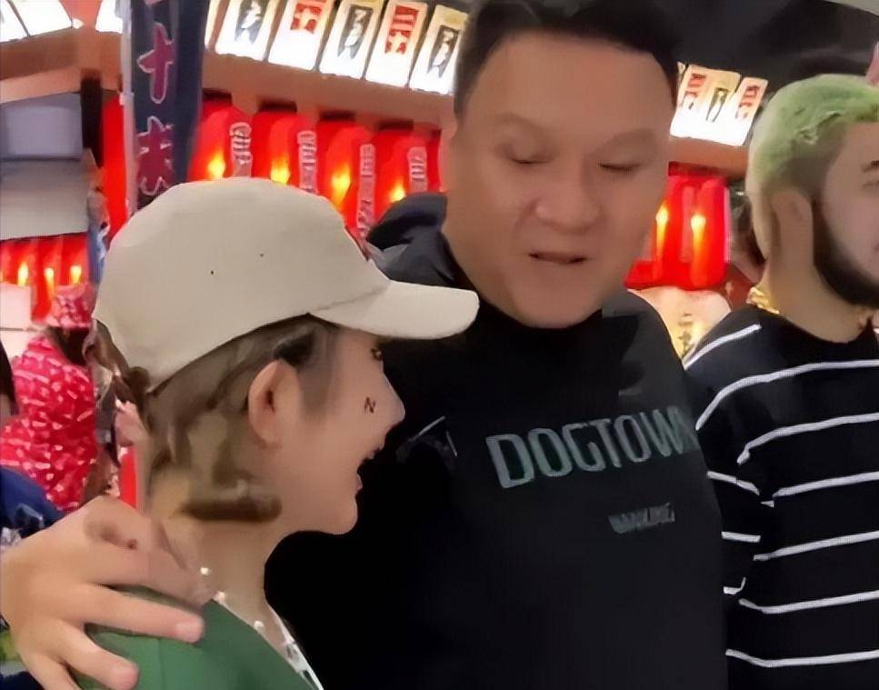 官宣离婚2个月后,李嘉格传出新喜讯,怪不得车澈会"破防"