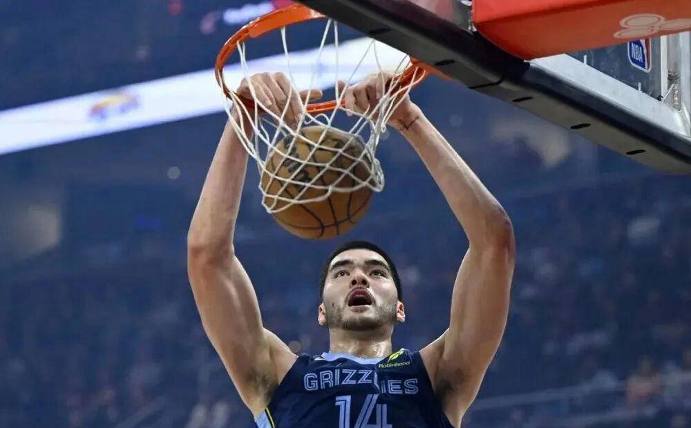 突发重磅提醒！姚明式伤病再现，杨瀚森健康预警须引起高度关注！