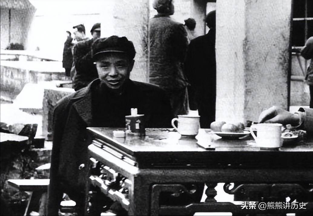 第七兵团的政委谭启龙,是一位杰出的政工干部