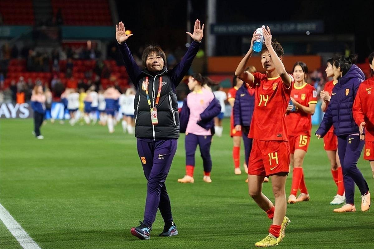 水庆霞拒绝再回中国女足执教，51岁洋帅保住帅位，带队出征亚洲杯