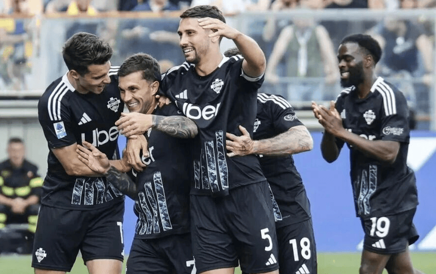 意甲尾声对决：莱切无欲无求显疲软，科莫全力冲级露锋芒